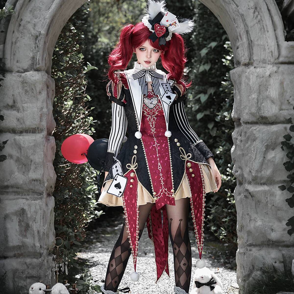 New Circus Maniac Thinking Of  - огляд і ціна Anime Cosplay Red