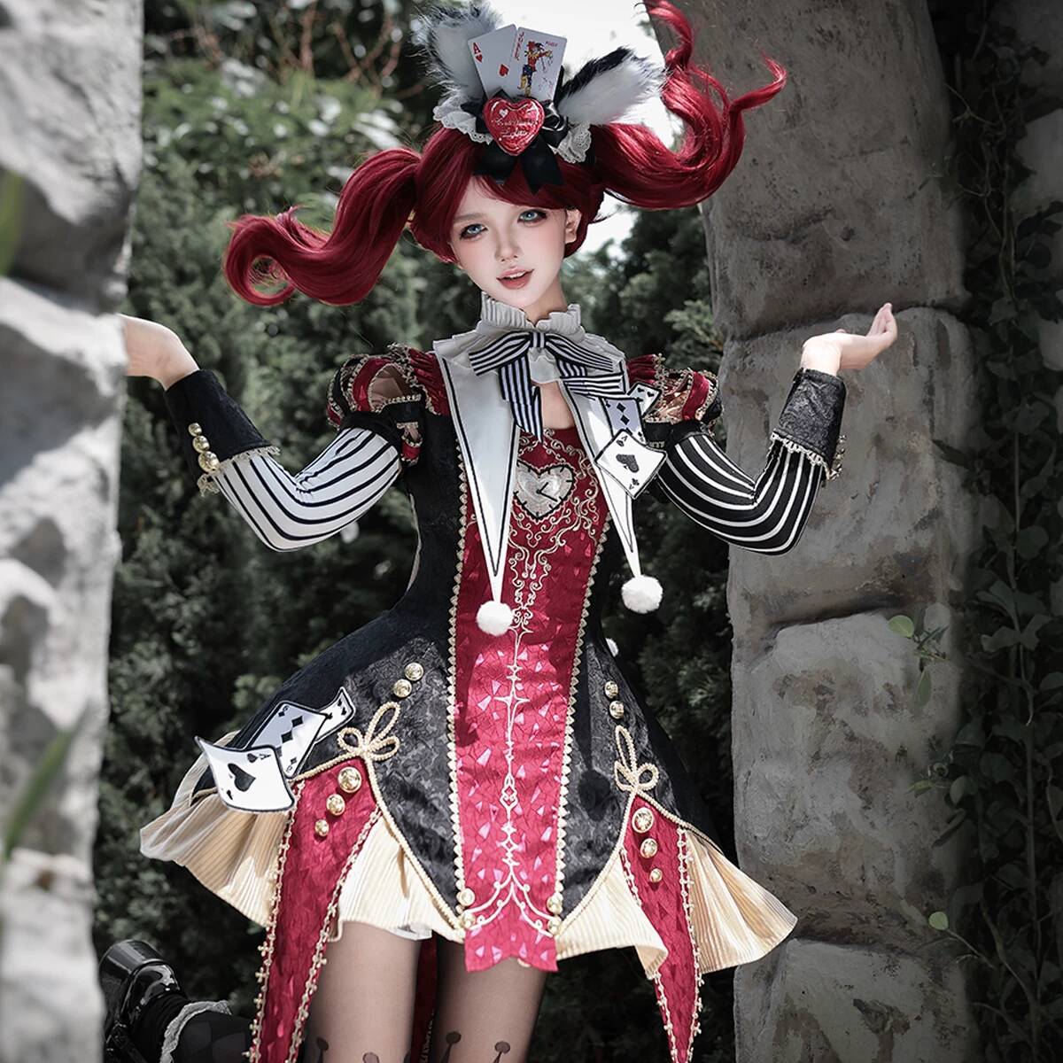 New Circus Maniac Thinking Of  - огляд і ціна Anime Cosplay Red